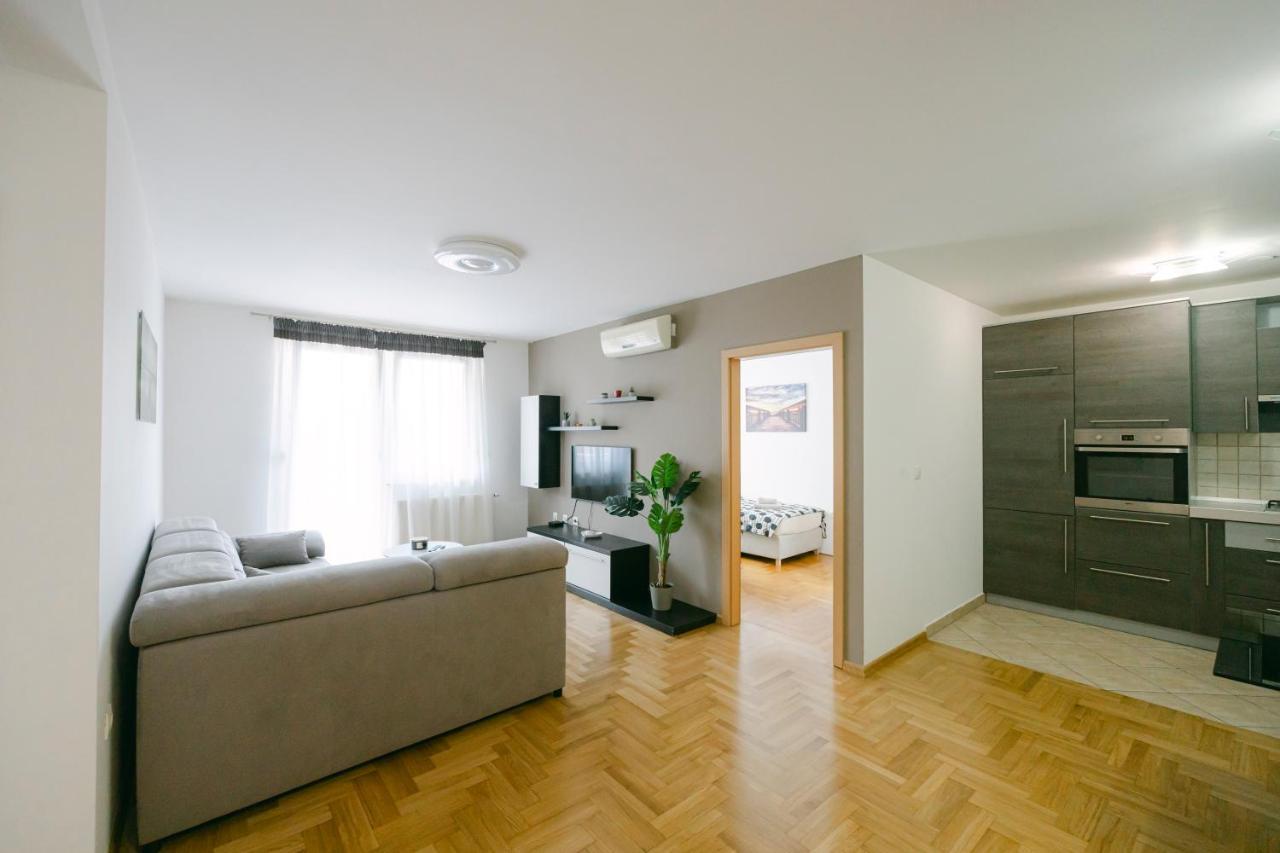 Ladenta Apartman*** Zagreb Eksteriør billede