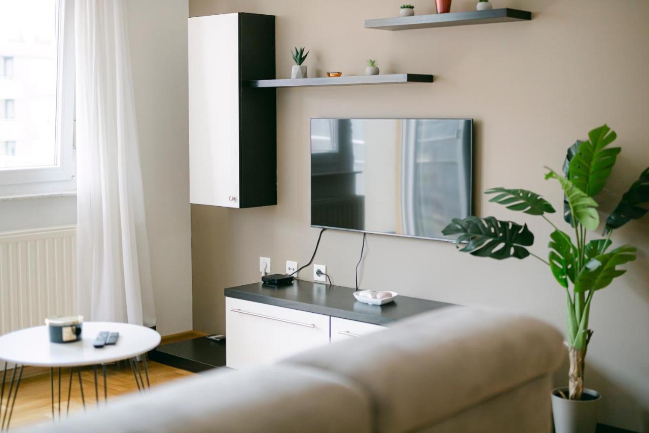 Ladenta Apartman*** Zagreb Eksteriør billede