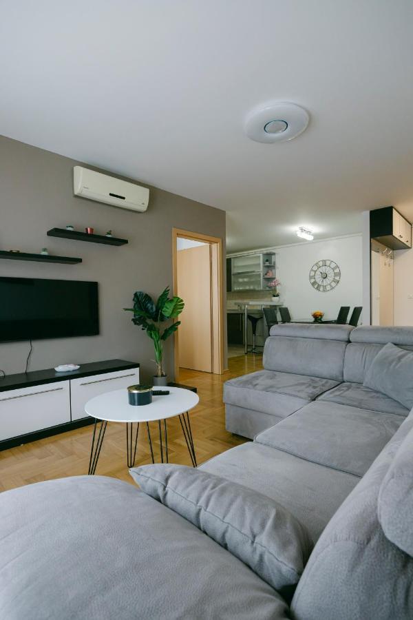 Ladenta Apartman*** Zagreb Eksteriør billede