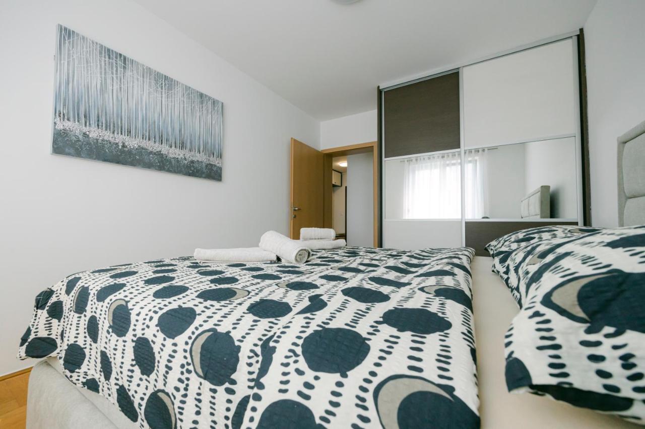 Ladenta Apartman*** Zagreb Eksteriør billede