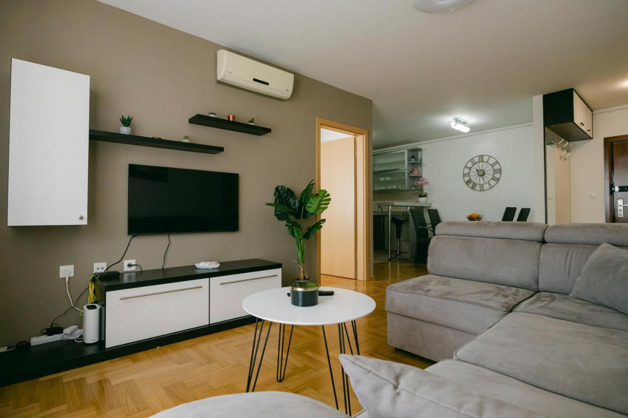 Ladenta Apartman*** Zagreb Eksteriør billede
